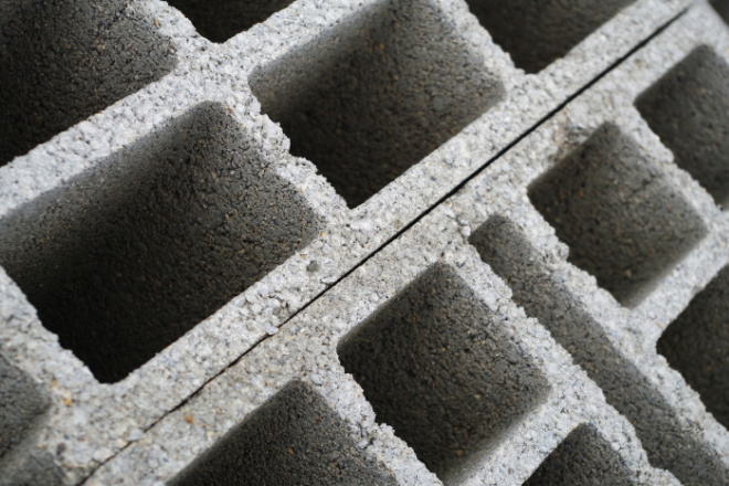 Maison en brique, en parpaing ou en bois : quel matériau choisir ?