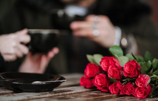 Les différences entre une agence matrimoniale et un site de rencontre